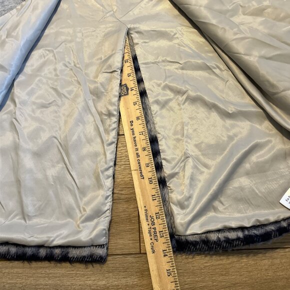 En Saison Demi Plaid Belted Coat SZ Medium Navy Gray Multi Long Fuzzy - Picture 9 of 14